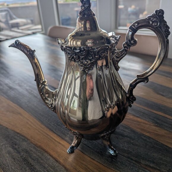 Vintage Baroque by Wallace Silver Plate Tea Pot - Picture 2 of 11
